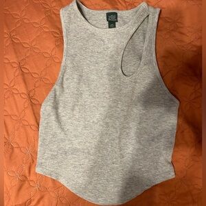 XXS Wild & Fable gray cropped tank top with a cut out.
